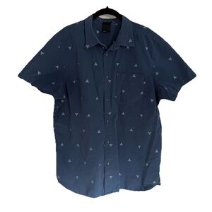 The North Face Men’s Blue Short Sleeve Button Front Shirt Geometric Print XL